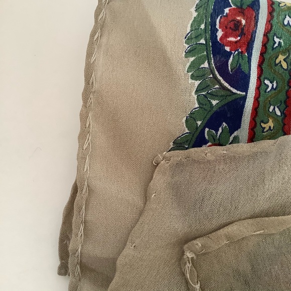 Italian vintage silk scarf - Picture 8 of 10